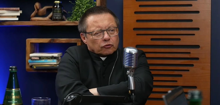 „Aż tak to nie” – kard. Ryś odpowiada na pytanie o istnienie Boga [Wideo]
