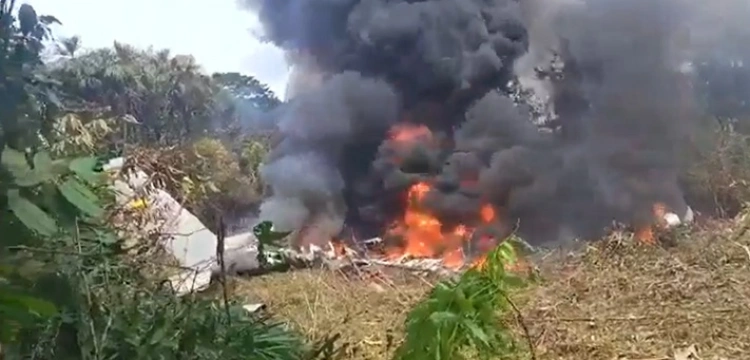 Tragedia w Kolumbii. Wojskowy Hercules rozbił się z setką osób na pokładzie [Wideo]
