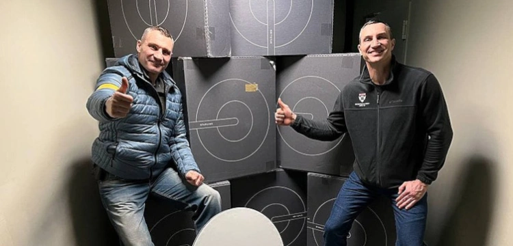 Polska pomogła Ukrainie kupić 8 tys. Starlinków od Muska