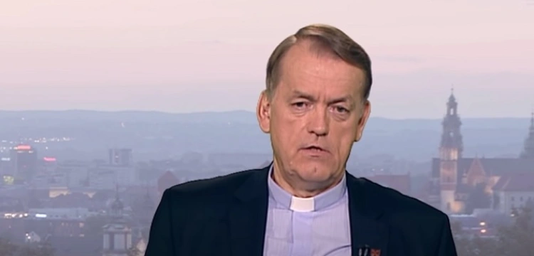 Ks. Dariusz Oko znów ścigany – tym razem przez polskiego biskupa