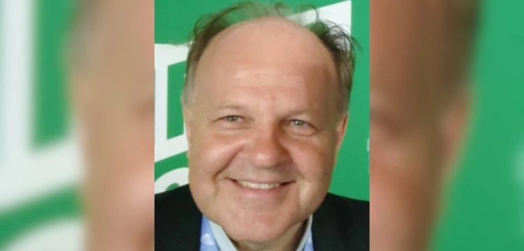 „Typowy, przemocowy dresik”. Dawid Wildstein o skandalicznym wpisie ks. Sowy