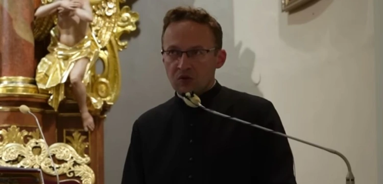 Ks. Sławomir Kostrzewa: Co to znaczy "czcić ojca i matkę"?