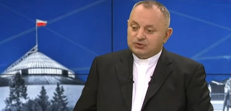 Ks. prof. Cisło o niszczeniu przedmiotów kultu w Polsce: "Brak reakcji rozzuchwala"