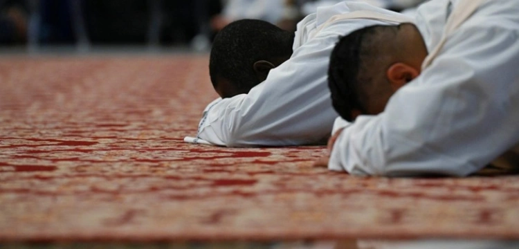 Wielki Czwartek: Papież umyje nogi księżom, których wyświęcił rok temu