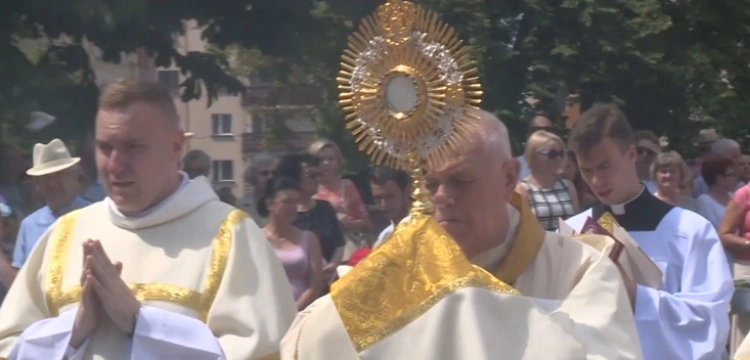 Legnica: Relikwia Ciała Pańskiego przyciąga cały świat