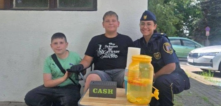 Donos na 12-latka sprzedającego lemoniadę i nietypowe zakończenie