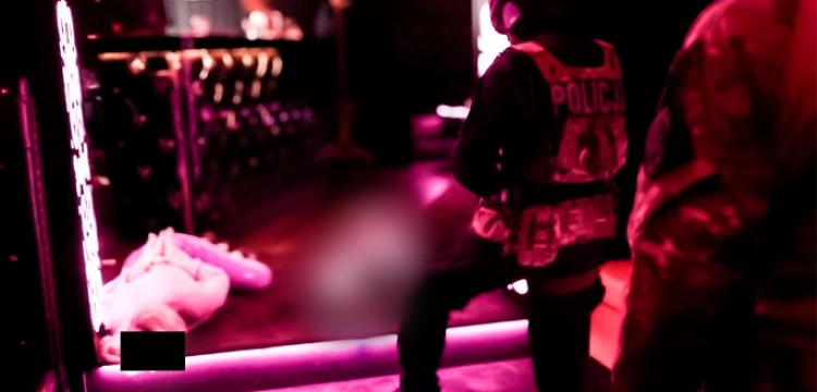 Cela plus! W pobliżu lotniska zlikwidowano nielegalną agencję towarzyską i rozbito gang [Wideo]