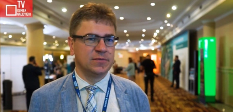 Wojna zmienia umysły, nie tylko granice - Adamski o doświadczeniu Ukrainy cztery lata po inwazji