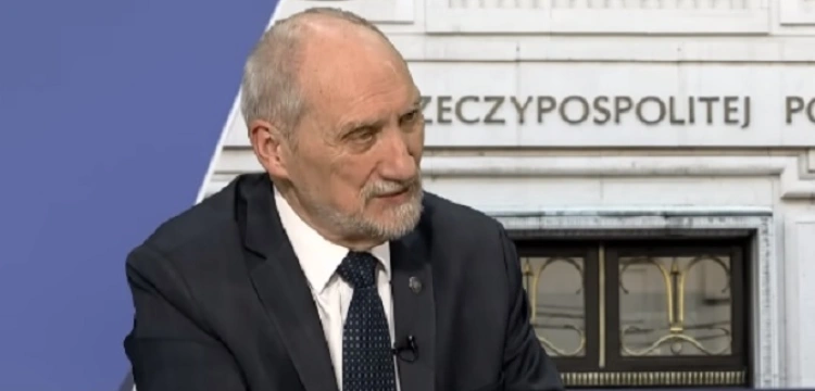 A. Macierewicz: Tusk w kłamstwie przebił już Gierka i Gomułkę [Wideo]