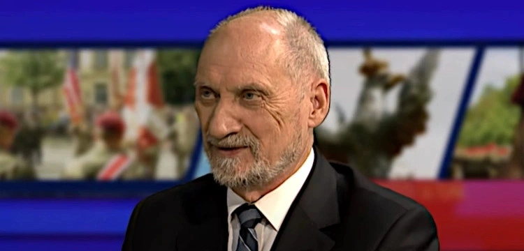 Macierewicz: Putin myśli tak samo, jak Antoni Dudek