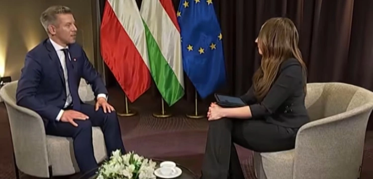 „Nie lękajcie się”. Magyar cytuje Jana Pawła II, a Dobrosz-Oracz…