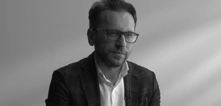 W wieku zaledwie 47 lat zmarł znany dziennikarz TVP