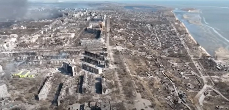 Ludobójstwo! Rosjanie zabili w Mariupolu prawie 100 tys. ludzi. Jest wniosek do MTK