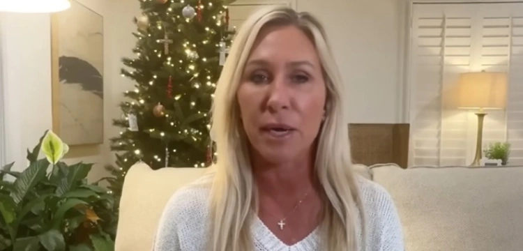 Twarz MAGA, Marjorie Taylor Greene, odchodzi z Kongresu po konflikcie z Trumpem