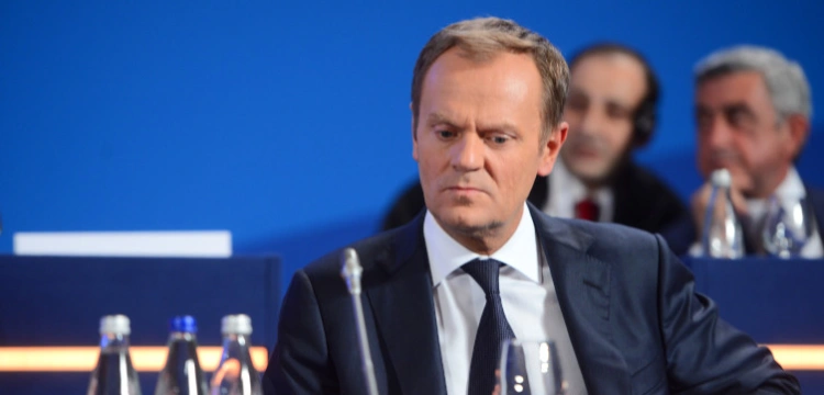 Tusk odmawia debaty z Morawieckim. Czego się wystraszył?