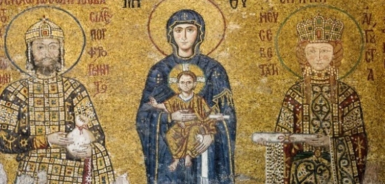 Jaką rolę Maryja odegrała w dziele odkupienia?