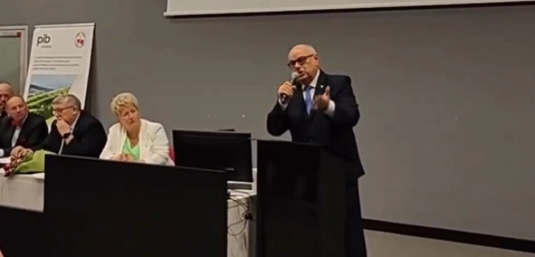 Już za Tuska poszło 1,46 mld na byłych SB-ków, a chcą więcej