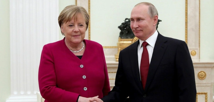 Merkel broni swojej polityki: woleliśmy importować tańszy gaz z Rosji