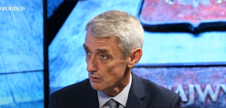 Kasta basta."Starzy" sędziowie liczą na ingerencję UE