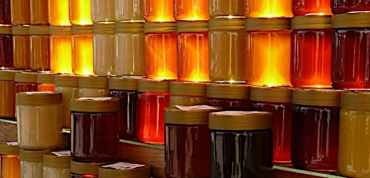 Nie każdy miód to zdrowie! Oto, co musisz wiedzieć