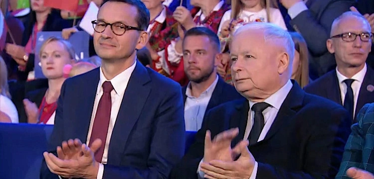 Pierwszy sondaż po wyborach. PiS niezmiennie na czele