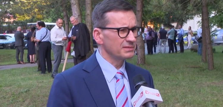Morawiecki apeluje do Tuska: Wyrzuć pakt migracyjny do kosza!
