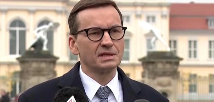 Premier Morawiecki uhonorowany w Alei Odwagi w Kijowie