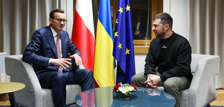 Premier Morawiecki: Z Wołodymyrem Zełenskim rozmawiałem na temat walk o bezpieczną i stabilną Europę