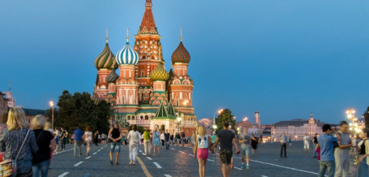 Prawie 70 proc. Rosjan uważa, że wojna na Ukrainie „wzmacnia prestiż Rosji w świecie”