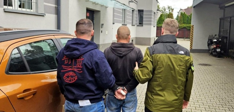 Rzucił się na przechodnia z maczetą - odpowie za usiłowanie zabójstwa