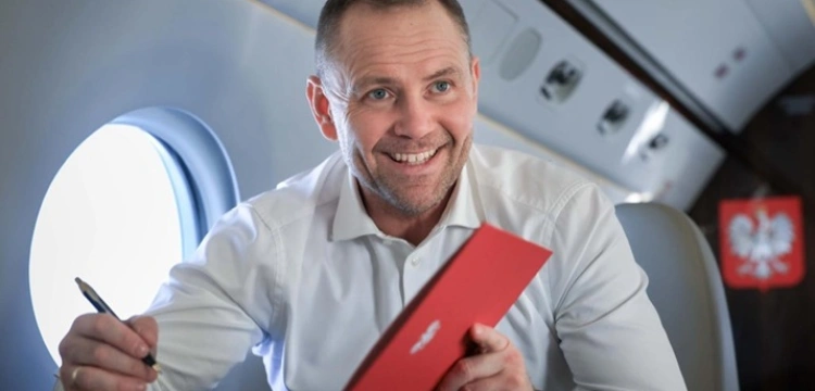 Ustawy o obniżce cen paliw podpisane przez Prezydenta