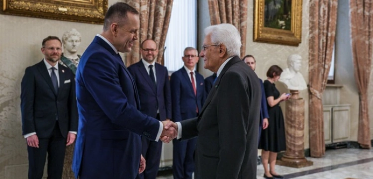 "Same sukcesy" – Przydacz odpowiada Sikorskiemu ws. pominięcia Schnepfa we Włoszech