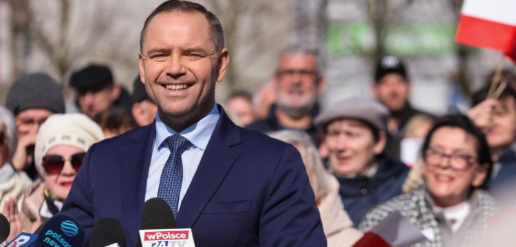 Sztab Nawrockiego: oni manipulują i kłamią, my robimy swoje!