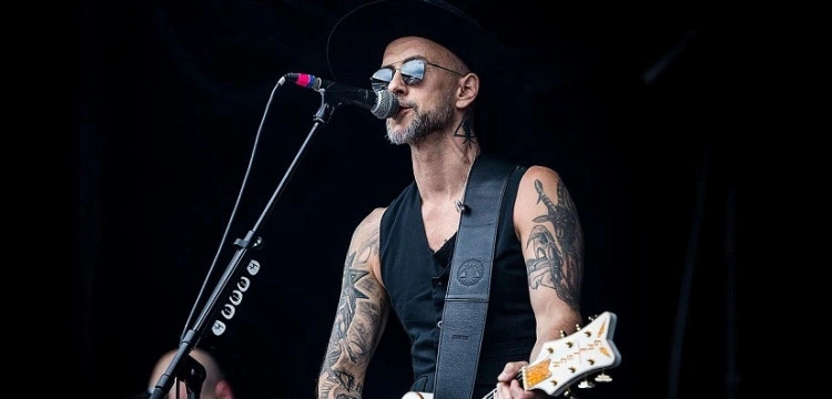 Sąd uchylił uniewinnienie „Nergala” ws. znieważenia polskiego godła