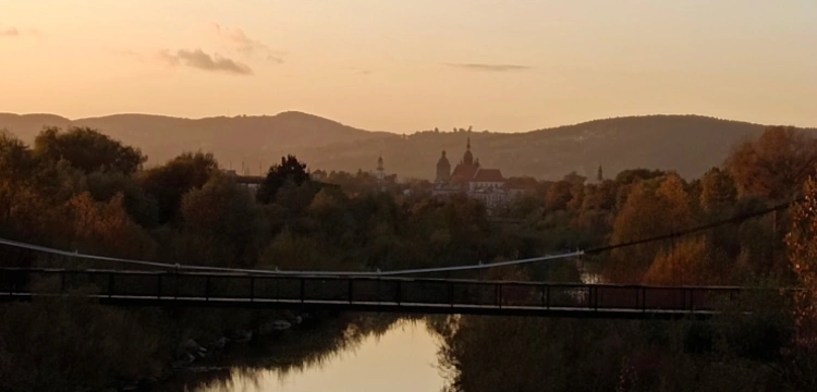 Prawica deklasuje konkurencję na Sądecczyźnie! Niemal 70 proc. poparcia!