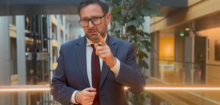 Obajtek: Tępa propaganda Orlenu odwraca rzeczywistość