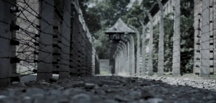 Jest akt oskarżenia dla Niemca za negowanie komór gazowych i zbrodni w Auschwitz