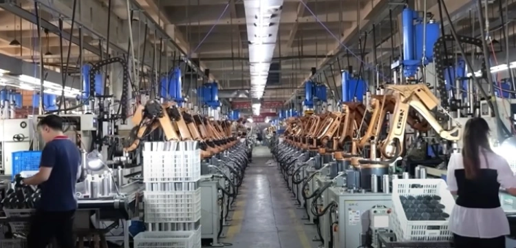 Pekin odcina Moskwę. Chiny wstrzymują eksport kluczowych technologii do Rosji