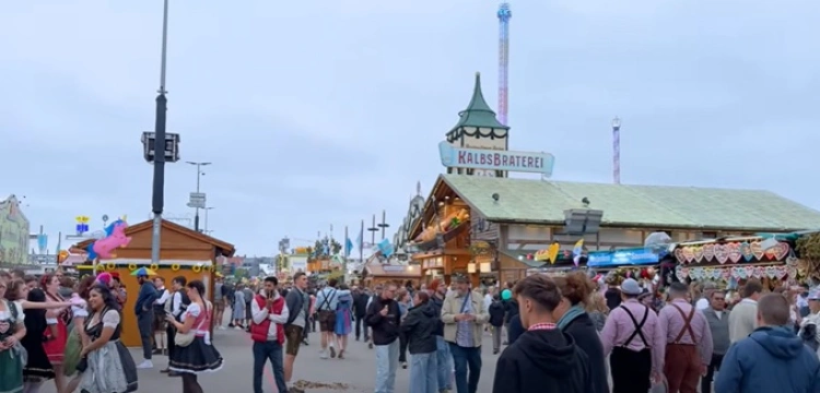 Oktoberfest. Coraz więcej zagrożonych kobiet podczas święta piwa