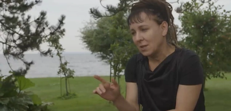 Projekt z noblistką bez finału. Gra „Ibru” wciąż bez premiery, a rola Tokarczuk wyraźnie zmalała