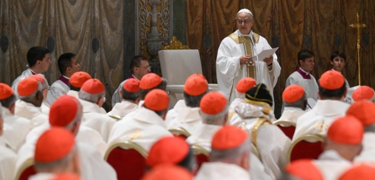 Wojny, encyklika i synod, kardynałowie poznali temat konsystorza