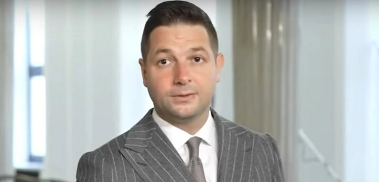 Hołownia to „TVN-owski pajac” – P. Jaki nie wycofuje się z tych słów