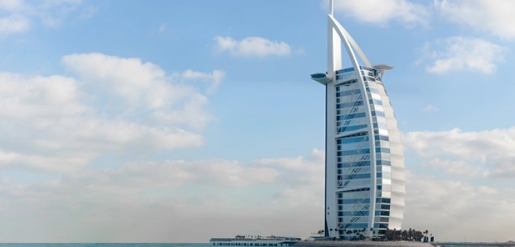 Stal nierdzewna — "złoto" w budownictwie?