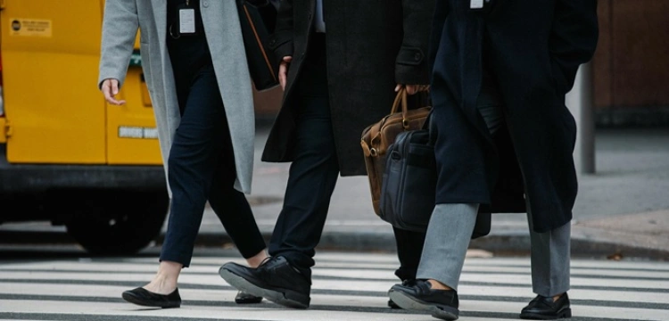 Jak odnaleźć sens w życiu zawodowym – praca jako droga powołania i służby [Materiał promocyjny]