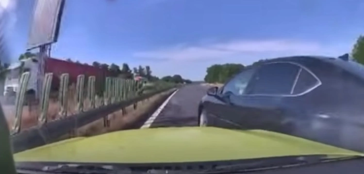 [Wideo] Piracka szarża limuzyny marszałka lubuskiego na S3: Policja wystąpi do sądu po agresywnej jeździe