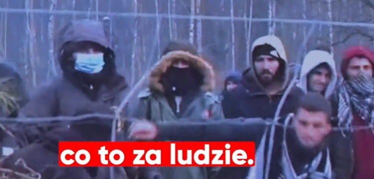 „Polsce grozi wielkie niebezpieczeństwo”. Premier: Partia Tuska przepycha przez PE pakt migracyjny