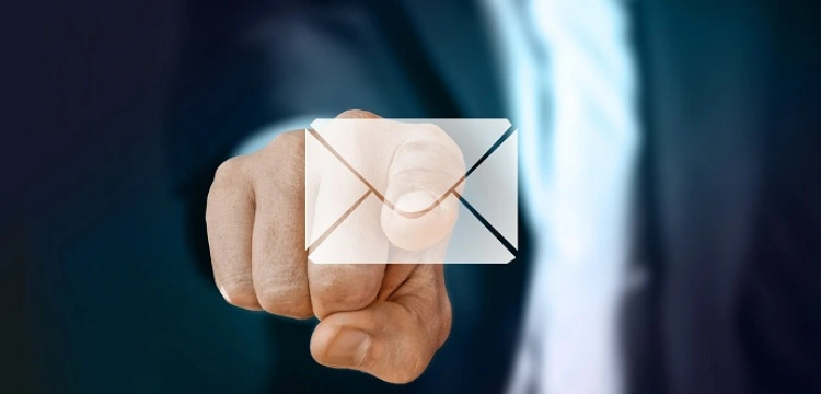 Rząd planuje przesunięcie wprowadzenia doręczeń elektronicznych na najpóźniej styczeń 2025