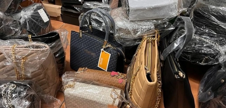 Cela plus! Podróbki za prawie 1 mln zł przejęte przez policję