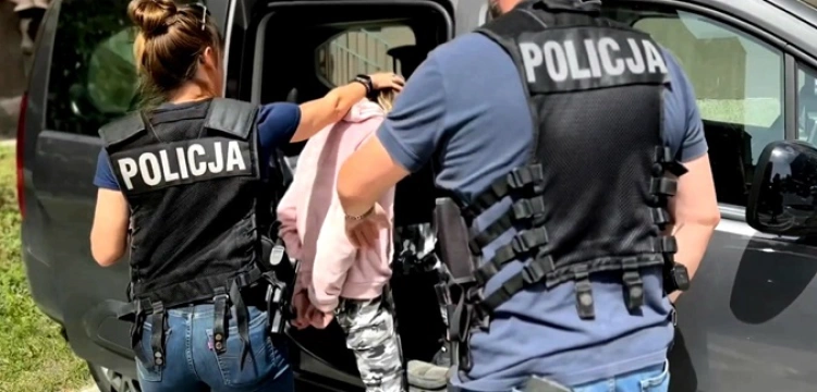 Młodzi oszuści metodą "na blik" w rękach policji