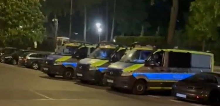 „Miasteczko Gniewu” pod KPRM i znacząca liczebność Policji